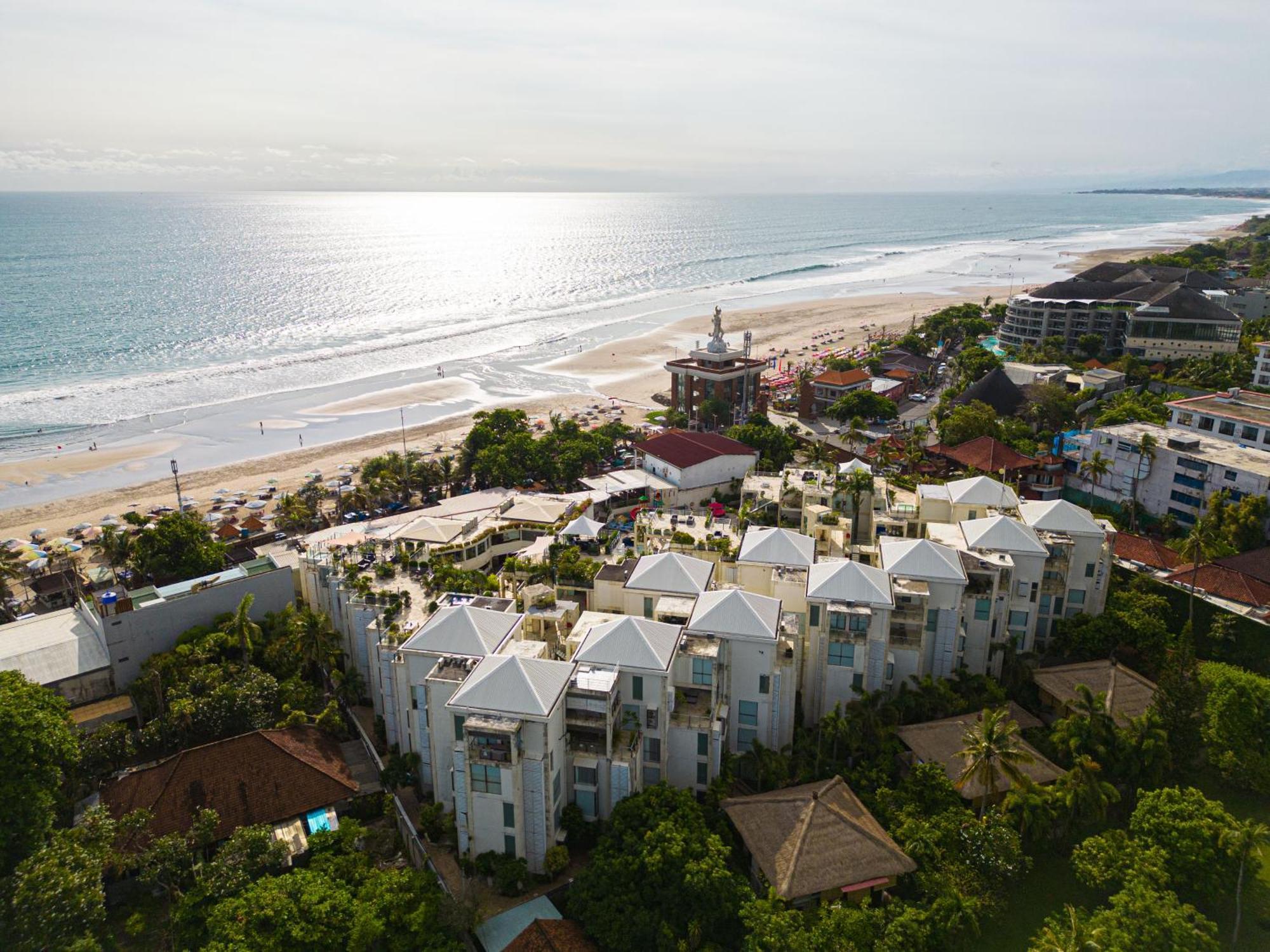 Furamaxclusive Ocean Beach Seminyak Bali Legian  Exterior photo Aerial view of the beach at Port Elizabeth